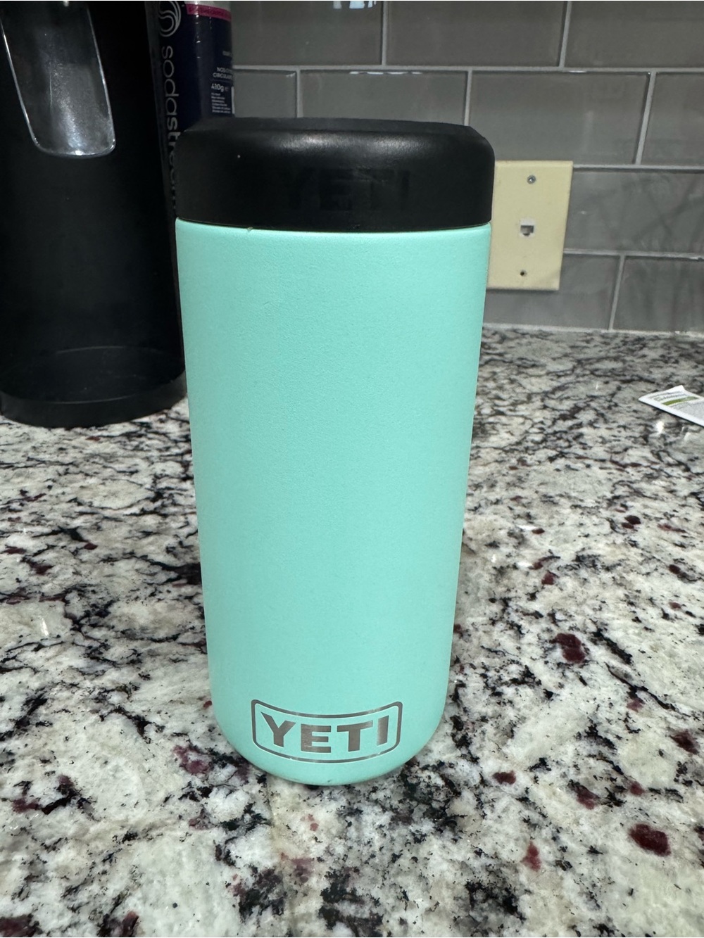 Yeti Slim Can Colster 12oz - Picture 2 of 4